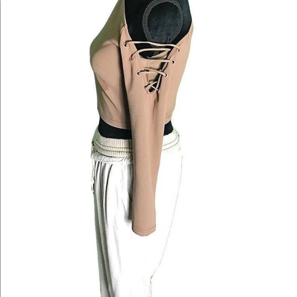 Super cute stretchy crop top - Picture 3 of 8